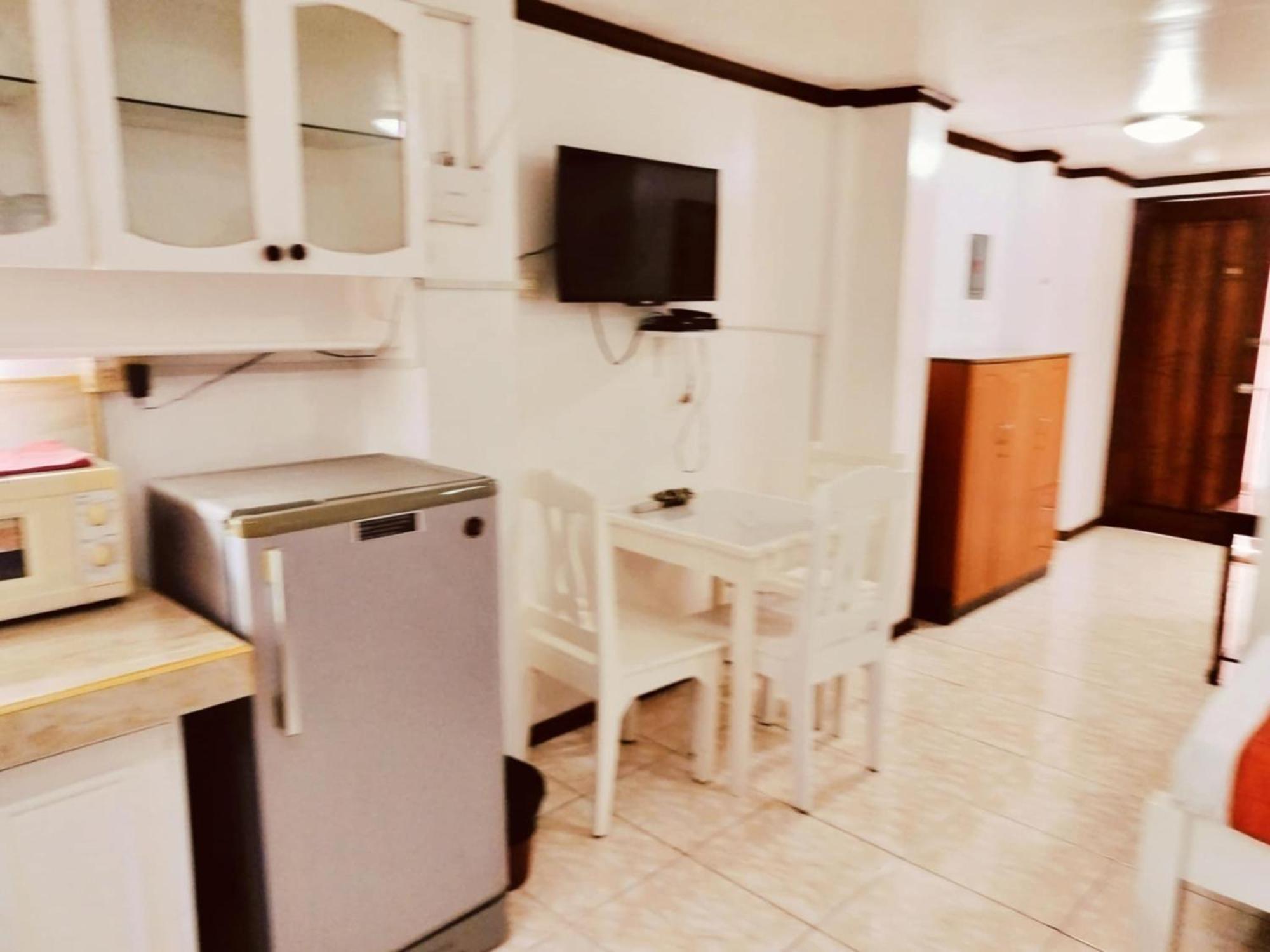 วิลลา เพรสซิลลา Hotel Dumaguete City ภายนอก รูปภาพ